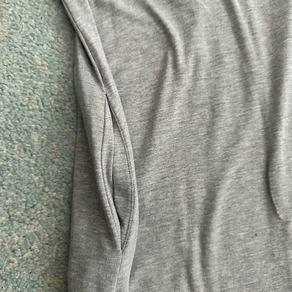 Smash and Tess jumper - Picture 4 of 5